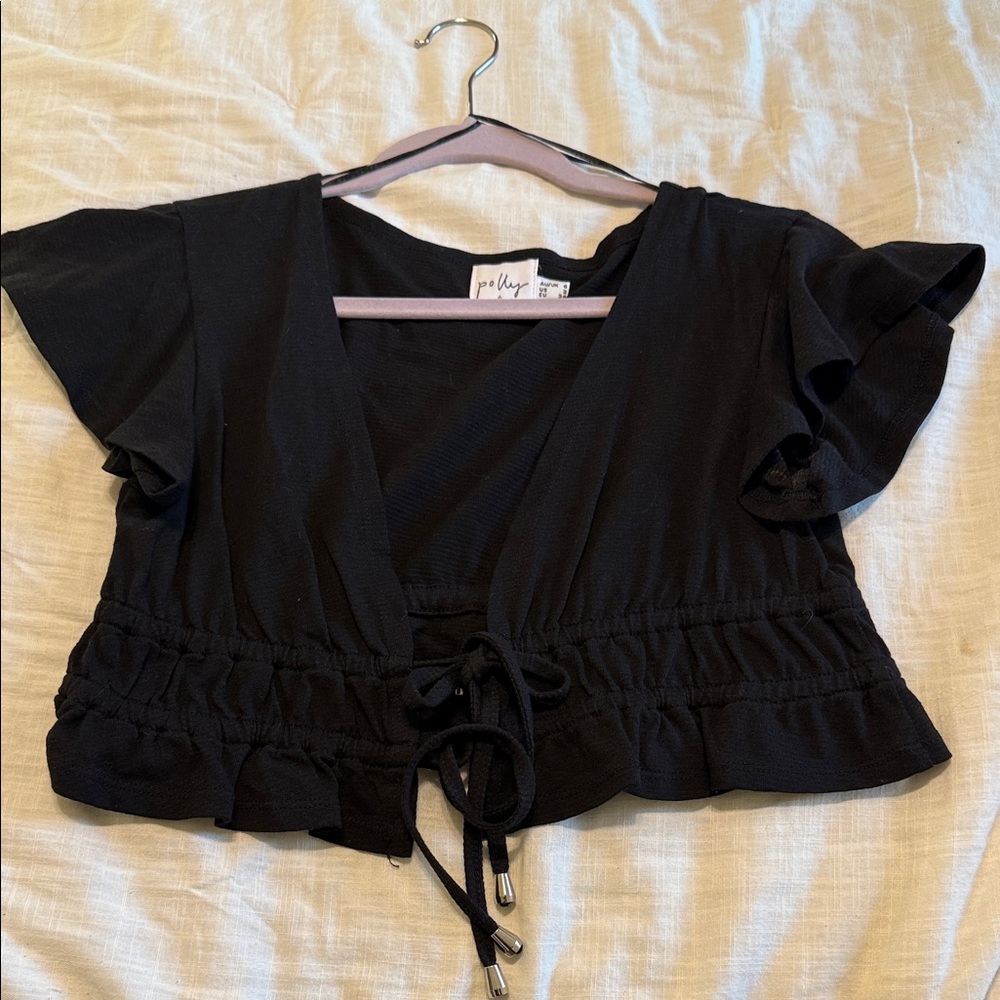 Elegant Black Ruffle Sleeve Crop Top